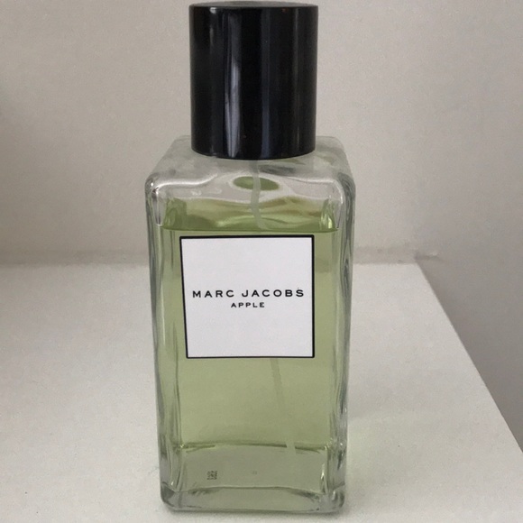 marc jacobs apple perfume